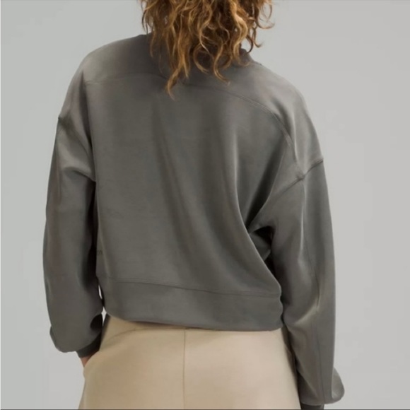 Lululemon Softstreme Perfectly Oversized Cropped Crew Sweatshirt in Sage Grey - Picture 2 of 9